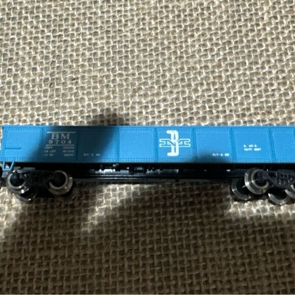 N Scale Atlas 9704 Gondola B & M - Picture 2 of 7